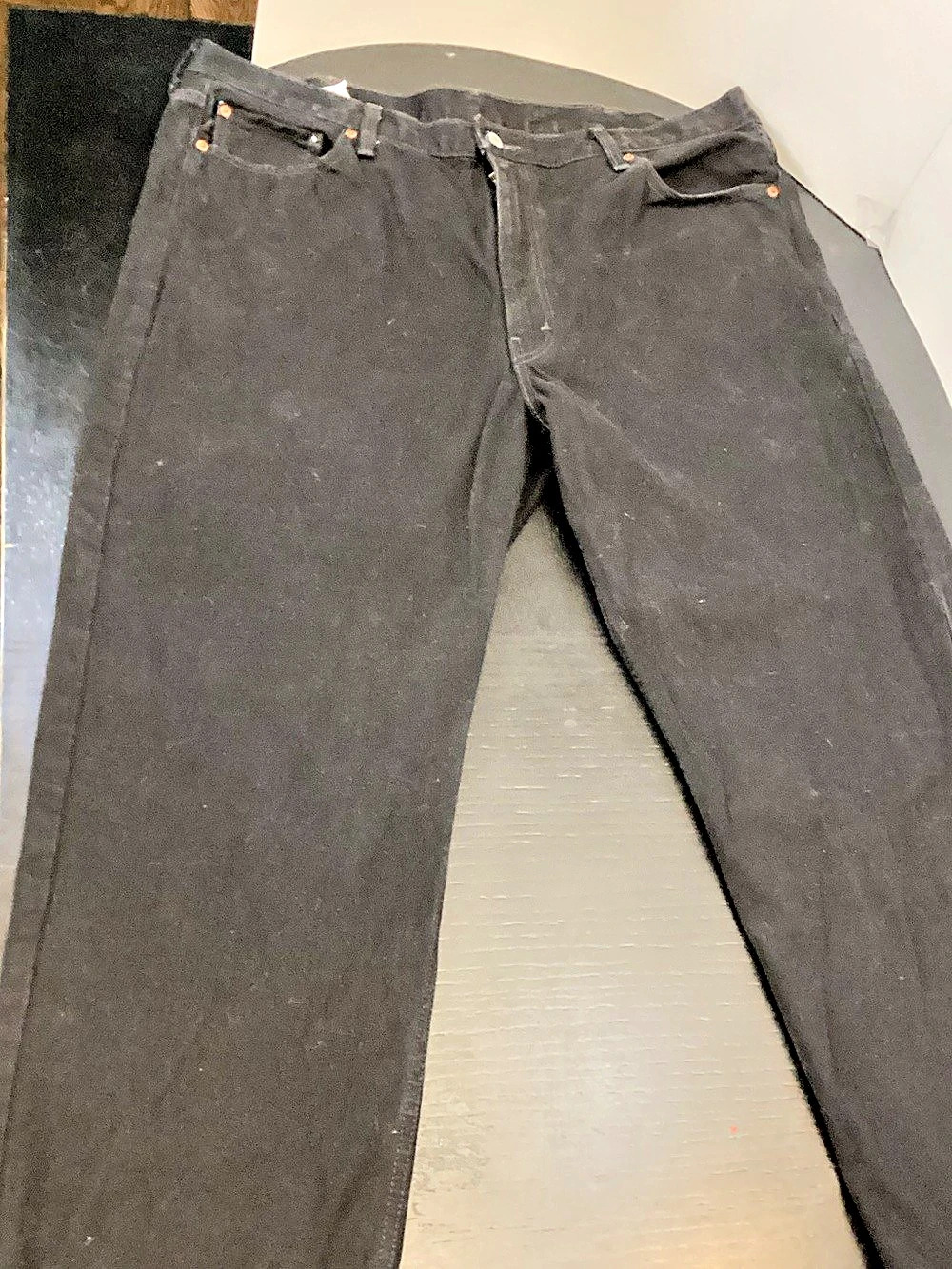 Levi's 550 Black Jeans Waist 46 Length 32